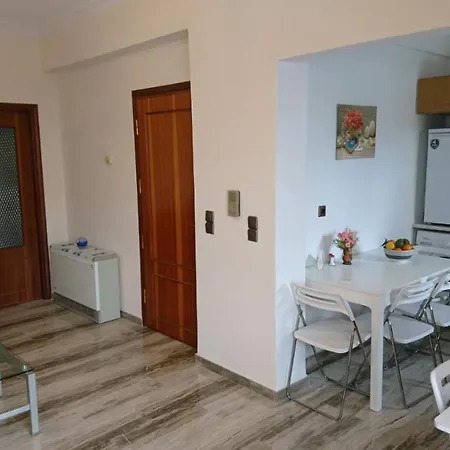 Sunny Family In Chania Close To The Sea *