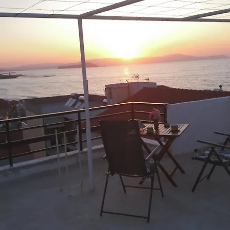 Sunny Family In Chania Close To The Sea Daire Hanya