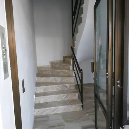 Sunny Family In Chania Close To The Sea Apartment